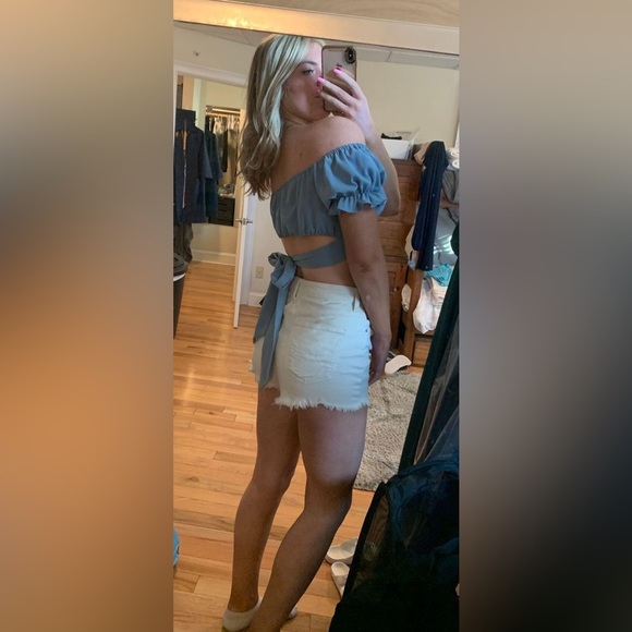 Cropped top - Picture 2 of 3